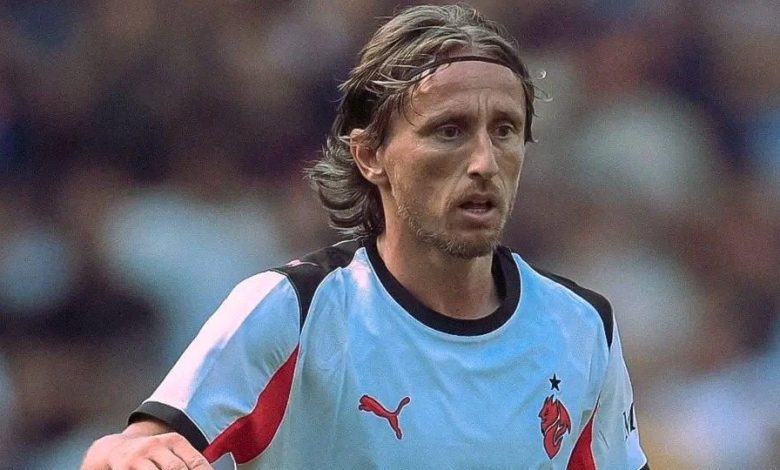 ميلان يستعين لمودريتش لضم مهاجم ريال مدريد