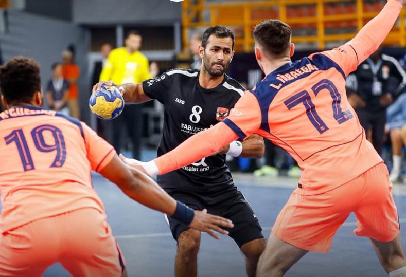 الأهلي وبرشلونة