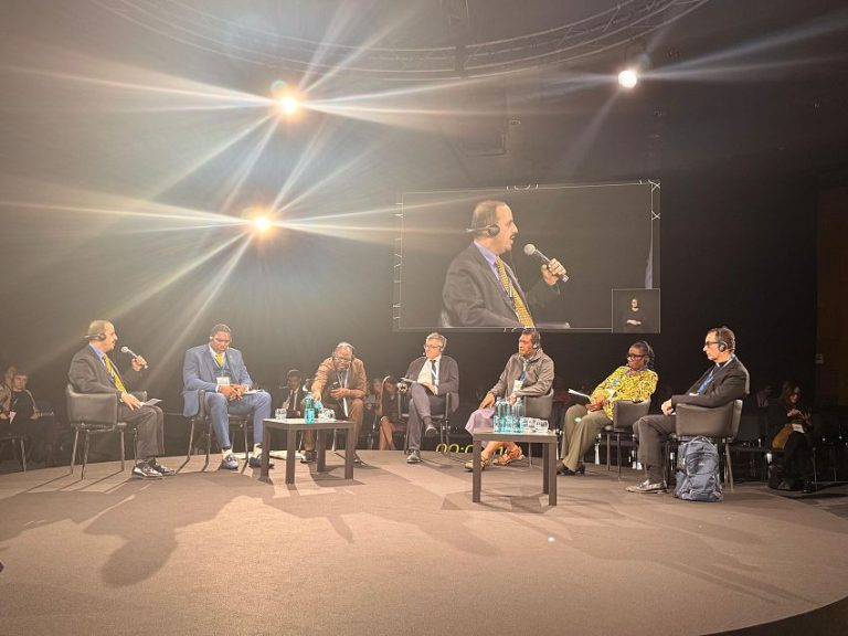 الإرياني يدعو في مؤتمر "موندياكولت 2025" لإفراج عن موظفي (اليونسكو) المحتجزين لدى مليشيا الحوثي الارهابية