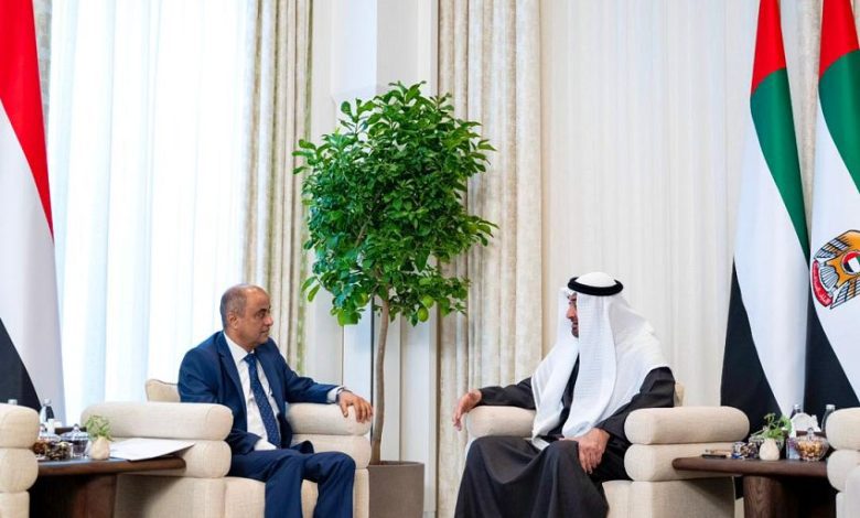 الرئيس الاماراتي يستقبل في قصر الشاطئ رئيس مجلس الوزراء