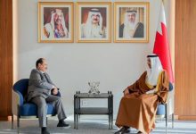 السفير الاحمدي يبحث مع وزير الاتصالات والمواصلات البحريني استئناف رحلات اليمنية الى المنامة