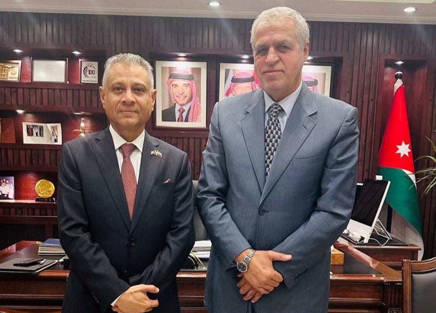 السفير فقيرة يبحث مع رئيس هيئة الطيران الأردني تعزيز التعاون بين البلدين