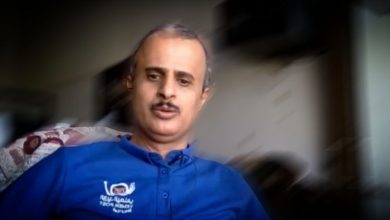 "الموت أشرف لي".. موظف فضح فساد الحوثيين فتعرض للتهديد
