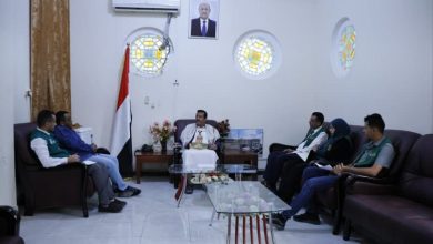 الوكيل مفتاح يناقش متطلبات البدء بتنفيذ مشروع تحسين خدمات المياه بهيئة مستشفى مأرب