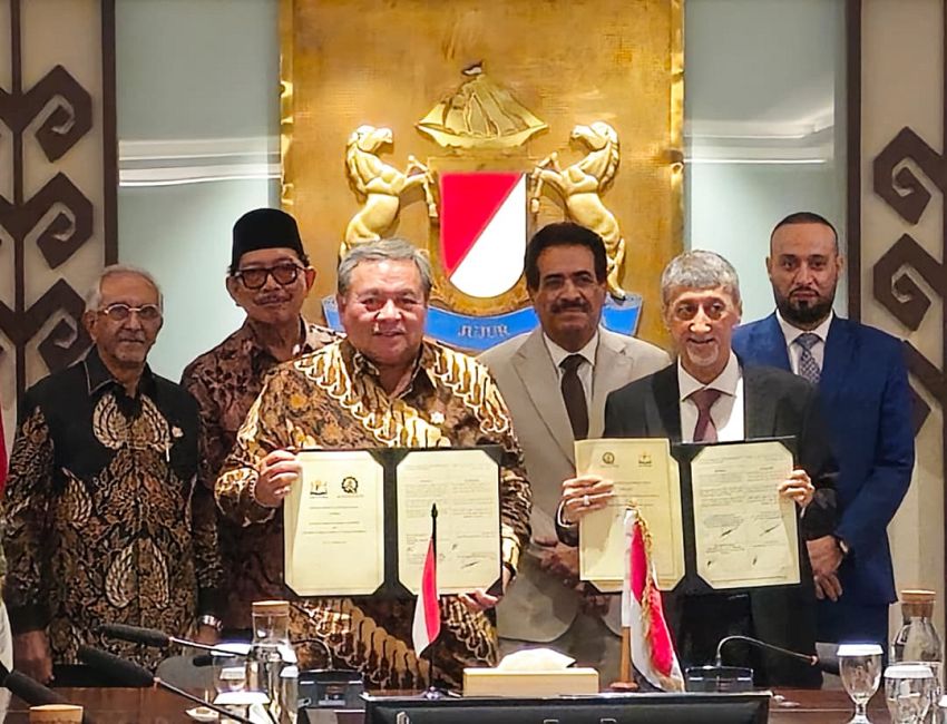 اليمن وإندونيسيا توقعان مذكرة تفاهم لتعزيز التعاون التجاري والاستثماري