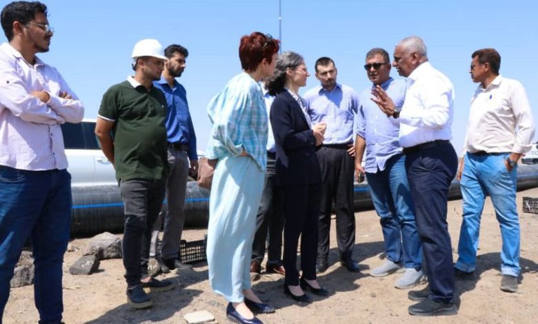 باخبيرة والسفيرة الفرنسية يطلعان على سير مشروع إعادة تأهيل خط الضخ الرئيسي للمياه من بئر أحمد