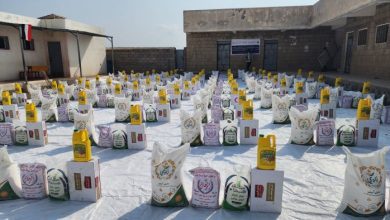 برعاية طارق صالح وبدعم إماراتي.. إنسانية المقاومة تدشن مشروع السلال الغذائية في المخا