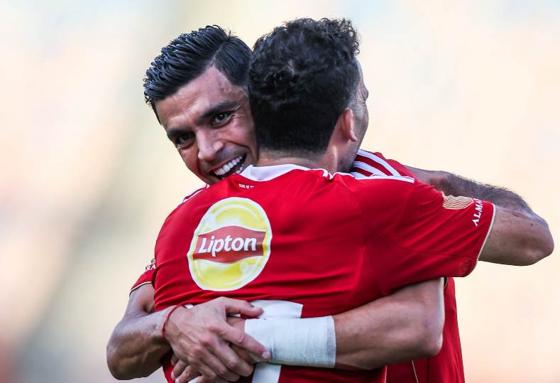 أشرف بن شرقي وزيزو لحظة الاحتفال بالهدف في شباك الاتحاد السكندري