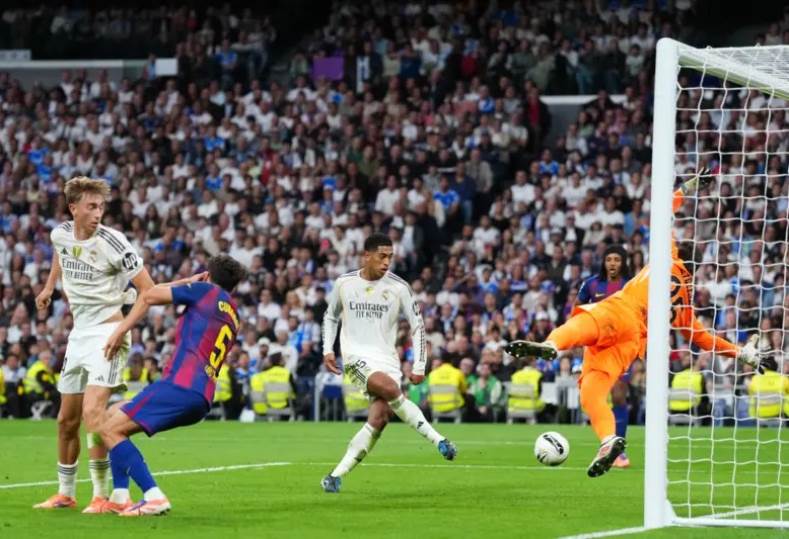 ريال مدريد وبرشلونة