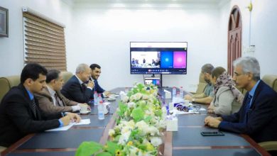 رئاسة هيئة التشاور والمصالحة تلتقي الفريق الاقتصادي