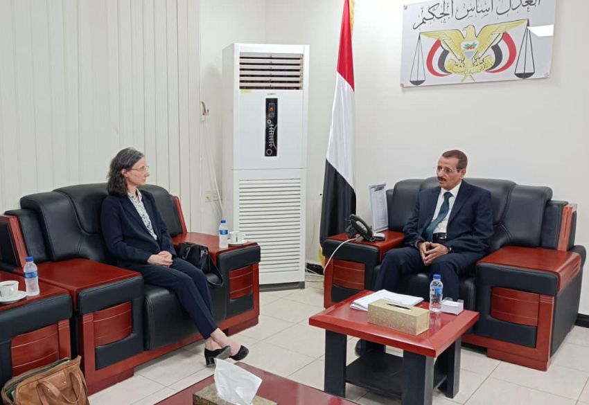 رئيس المحكمة العليا يبحث مع السفيرة الفرنسية تعزيز التعاون القضائي