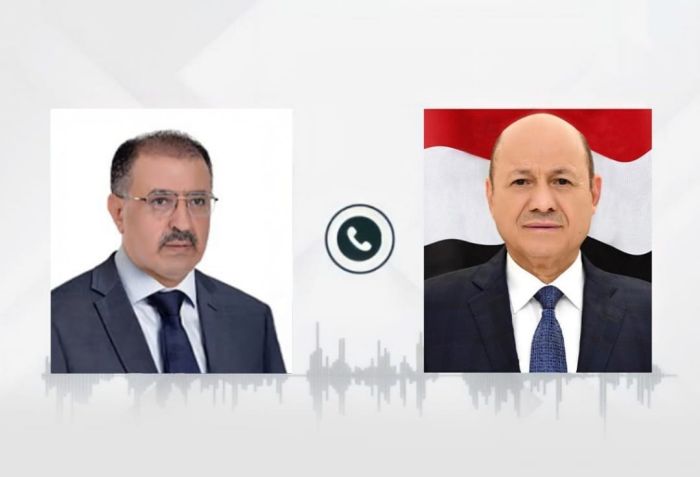 رئيس مجلس القيادة الرئاسي يعزي الشيخ عبدالرحمن معزب