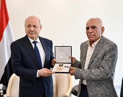 رئيس مجلس القيادة: الوفاء لتضحيات افتهان المشهري سيكون بتصحيح الوضع الذي اودى بحياتها