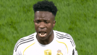 صور: رد فعل فينيسيوس الغاضب بعد استبداله امام برشلونة