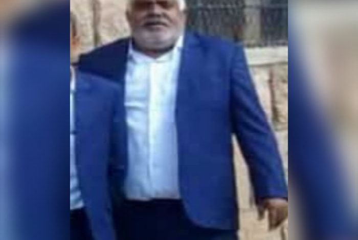 صورة مأساوية لمعاناة التربويين في المناطق المنكوبة بسيطرة المليشيا.. وفاة معلم أثناء توجهه إلى المدرسة في عمران