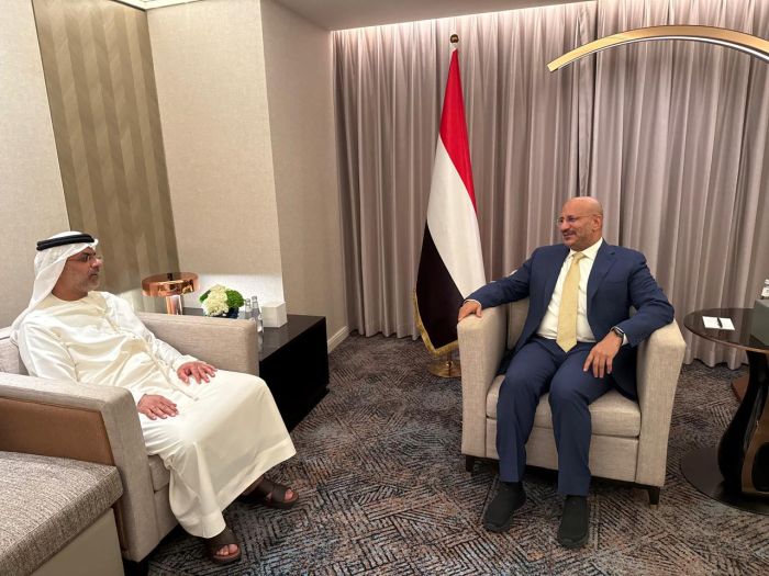 طارق صالح يستقبل السفير الإماراتي لدى اليمن