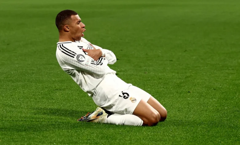 علاقتي مع فينيسيوس ممتازة وهدفنا خدمة ريال مدريد – كل الكورة