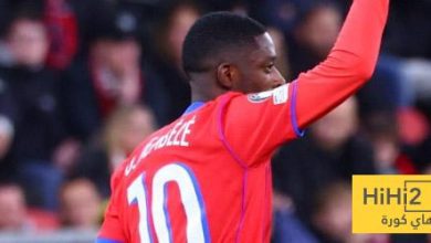 عين على ديمبيلي في مباراة ليفركوزن