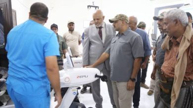 فيديو| طارق صالح يتفقد مركز 2 ديسمبر للعلاج الطبيعي والتأهيل في الساحل الغربي