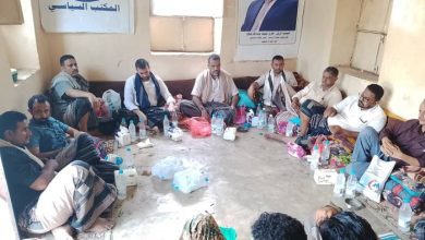 قيادات من المكتب السياسي تشيد بتضحيات أبناء الجمعة وتؤكد استمرار دعم العزلة