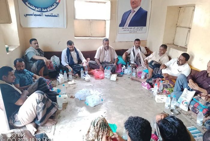 قيادات من المكتب السياسي تشيد بتضحيات أبناء الجمعة وتؤكد استمرار دعم العزلة