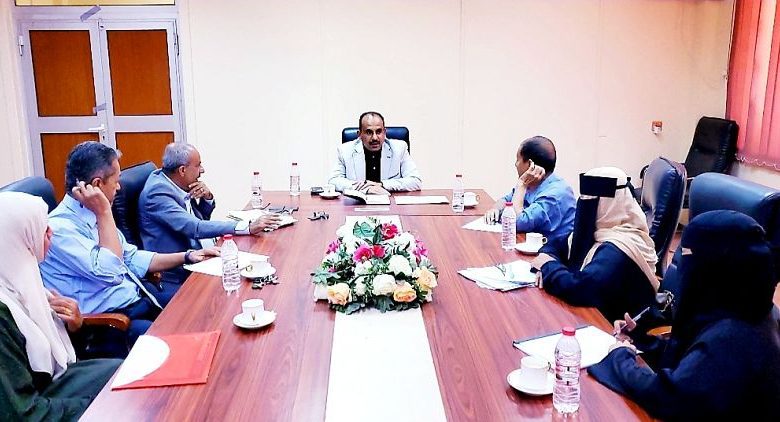 لقاء بعدن يناقش فرص التعاون بين وزارة الزراعة واتحاد الجمعيات والمؤسسات الخيرية