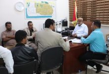 محافظ الحديدة يناقش مع لجنة العدل سبل تطوير العمل القضائي في المناطق المحررة