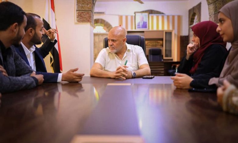 محافظ تعز يؤكد دعم مؤتمر "تيدكس" لتعزيز قدرات الشباب وإبراز إبداعاتهم