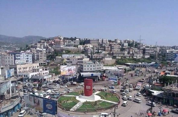 مليشيا الحوثي تطارد نازحي الحديدة في إب وتمنعهم من كسب قوت يومهم