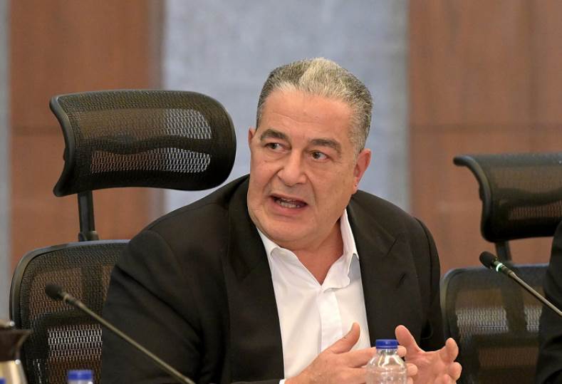 ياسين منصور