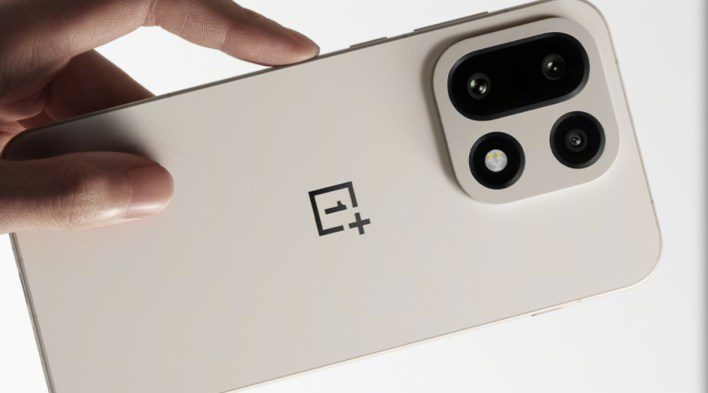 ميزة ذكاء اصطناعي جديدة في OxygenOS 16 تظهر قبل الإطلاق المتوقع مع OnePlus 15