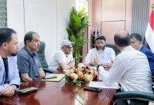 وزير الأوقاف والإرشاد يترأس اجتماعاً للجنة المناقصات والمزايدات