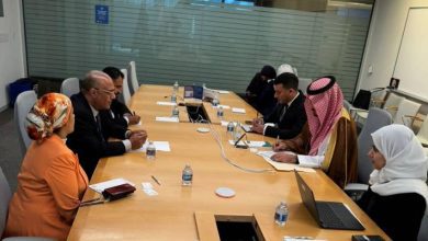 وزير التخطيط يبحث مع مساعد وزير المالية السعودي تعزيز التعاون المشترك