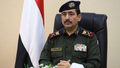 وزير الداخلية: إيران تموّل الحوثيين عبر المخدرات وشبكات تهريب إقليمية