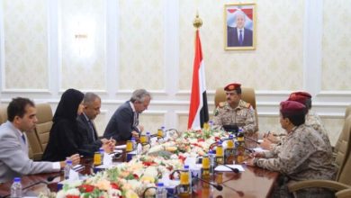 وزير الدفاع: مليشيا الحوثي لا يمكن أن تخضع للسلام أو تتعايش مع اليمنيين