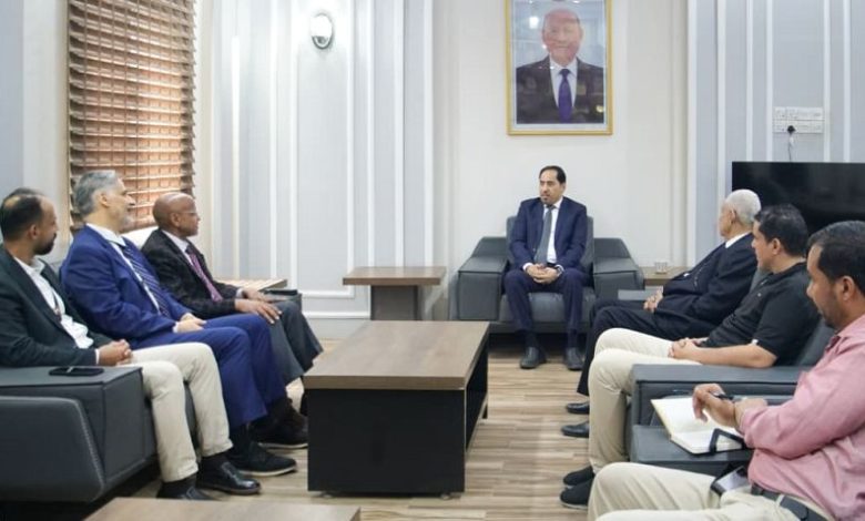 وزير الشباب والرياضة يلتقي نائب الممثل المقيم لصندوق الأمم المتحدة