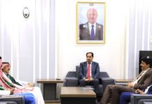 وزير الشباب يناقش مع البرنامج السعودي إعادة تأهيل ملعب 22 مايو بعدن ويشيد بنجاح بطولة الدارتس