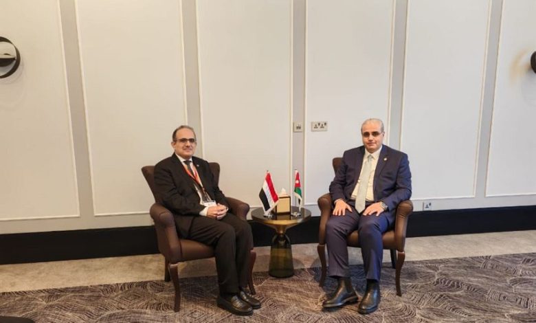 وزير الصحة يبحث مع نظيره الأردني تعزيز التعاون الصحي بين البلدين