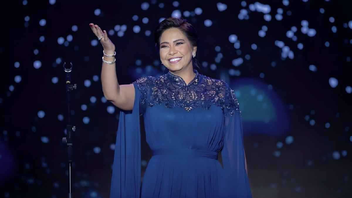 سارة فيرغسون تبدأ حياة جديدة بعد تجريد الأمير أندرو من ألقابه