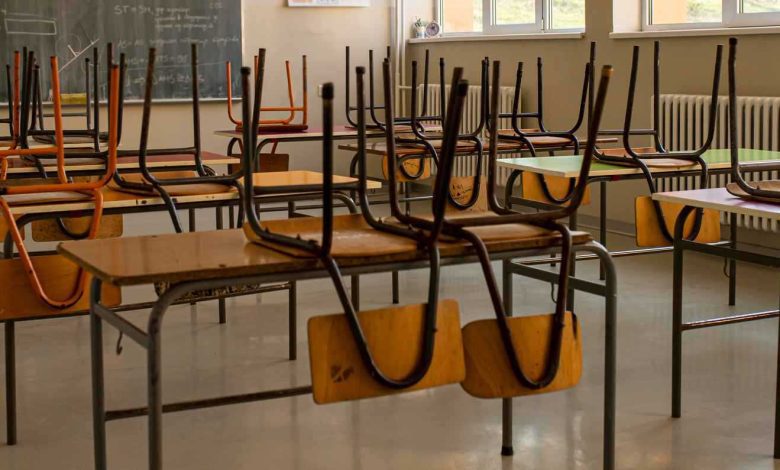 كندة حنا تثير الجدل برسالة غامضة بعد حريق مسلسل