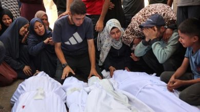 غارات بالمناطق الشرقية واعتداءات في البحر