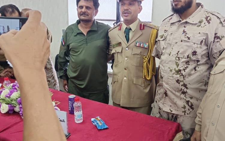 العقيد مراد العيسائي ينال درجة الماجستير بامتياز من كلية القيادة والأركان بعدن