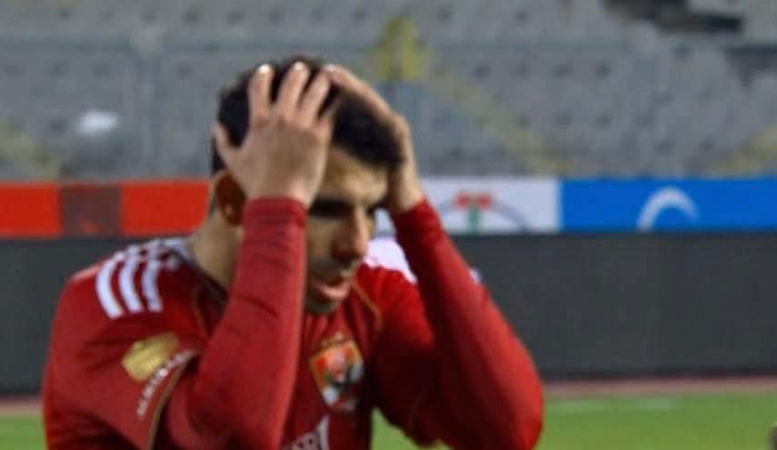 تعليق مستفز من عضو مجلس الأهلي على تصرف زيزو مع هشام نصر ويوضح سبب الواقعة