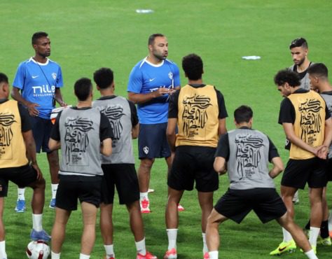 مران الزمالك.. إنتظام الدوليين وجلسة خاصة بين عبدالرؤوف واللاعبين قبل مباراة زيسكو