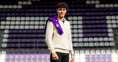 تطورات مفاوضات الأهلي لضم عمر فايد في يناير