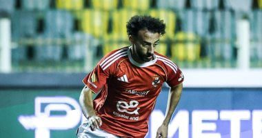 الأهلي يقترب من تجديد عقدي أحمد عبد القادر وحسين الشحات