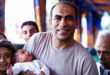 أصغر عضو يشارك فى انتخابات الأهلي لاختيار مجلس إدارة جديد.. صور