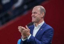 مدرب الأهلي وجهازه المعاون يغادرون إلى الدنمارك فى إجازة قصيرة