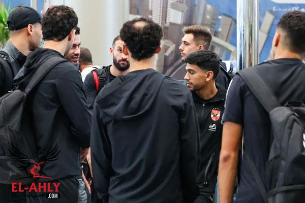 توروب يصطحب جميع اللاعبين إلى الإمارات