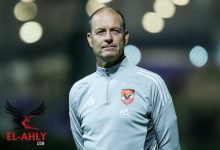 شريف على مقاعد بدلاء الأهلي أمام الزمالك